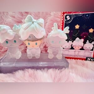 Buy 1 get 1 free POP MART DIMOO ICE SERIES - Merry Christmas